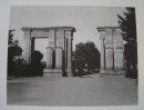 Realizace architektury portálu, 1892 - 1906. Foto autorka textu.