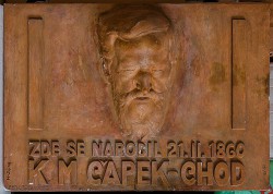 Pamětní deska Karla Matěje Čapka - Choda na jeho rodném domu v Domažlicích
