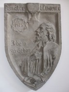 Reliéf s podobiznou M. J. Husa v Husově sboru v Praze - Vršovice
